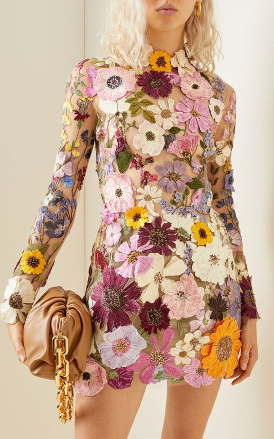 Dolores - Vestido floral tridimensional