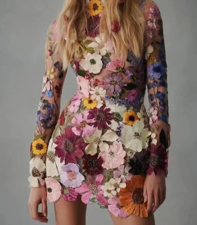 Dolores - Vestido floral tridimensional